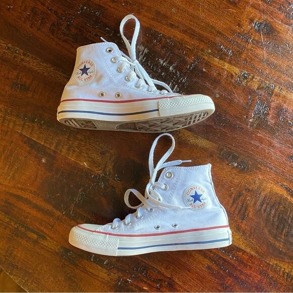 Chuck Taylor all star canvas high tops size 3.5  white sneakers shoes - Picture 2 of 7